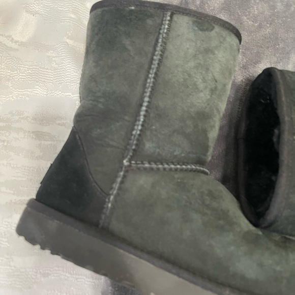UGG Classic Short Boots - Black - Picture 3 of 7